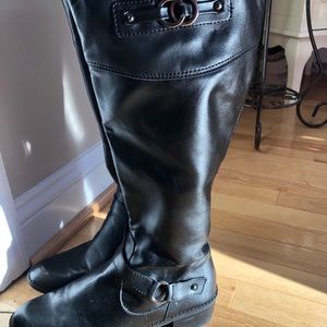 Macy’s winter Boots size 8.5 lightly used